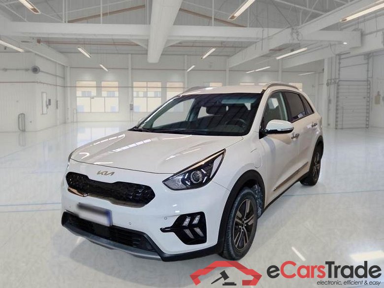Kia 3 KIA NIRO / 2019 / 5P / BERLINA 1.6 PHEV GDI STYLE DCT #1