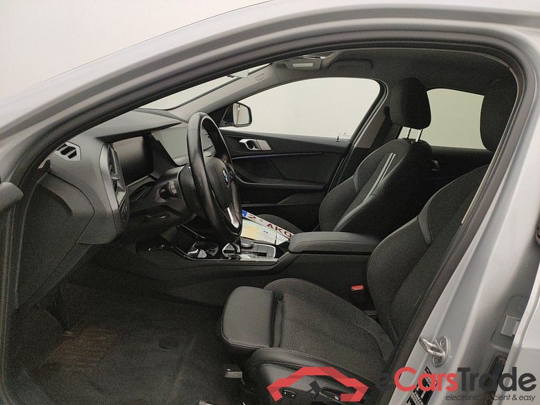 BMW 1 Reeks Hatch 118iA (100 kW) 5d #6