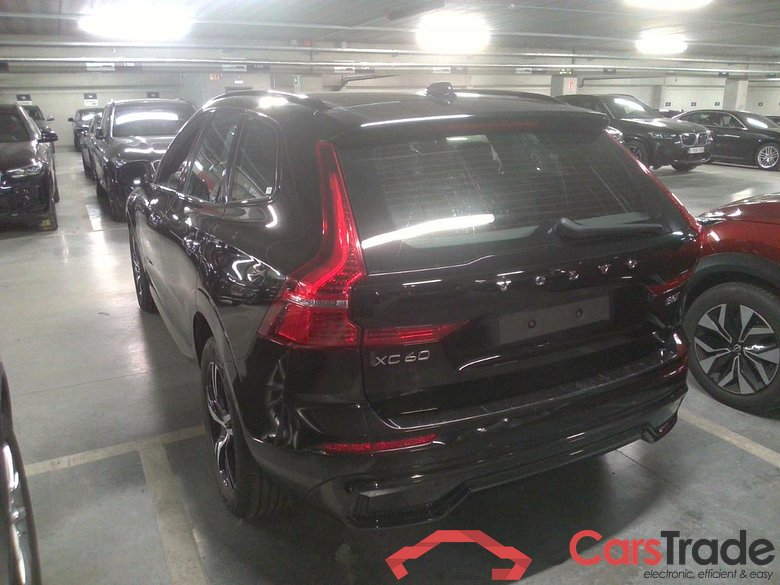 XC 60 AWD R-Design B5 mild Hybride BVA 235cv #4