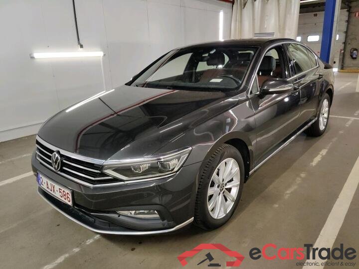 Volkswagen Passat Passat 2.0 TDI Elegance Business DSG 110kW/150pk  4D/P Auto-7 #1