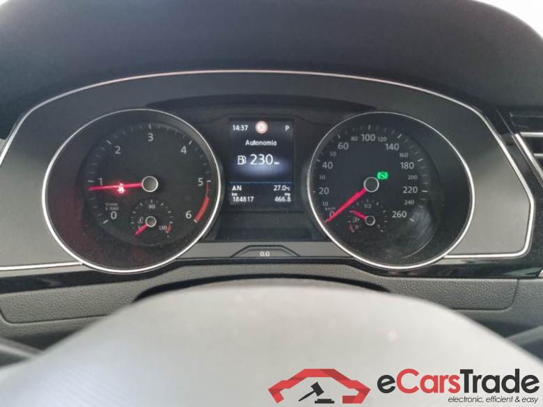 Volkswagen 17 VOLKSWAGEN PASSAT / 2019 / 5P / STATION WAGON VAR. 2.0TDI SCR EVO 110KW BUSINESS DSG #4