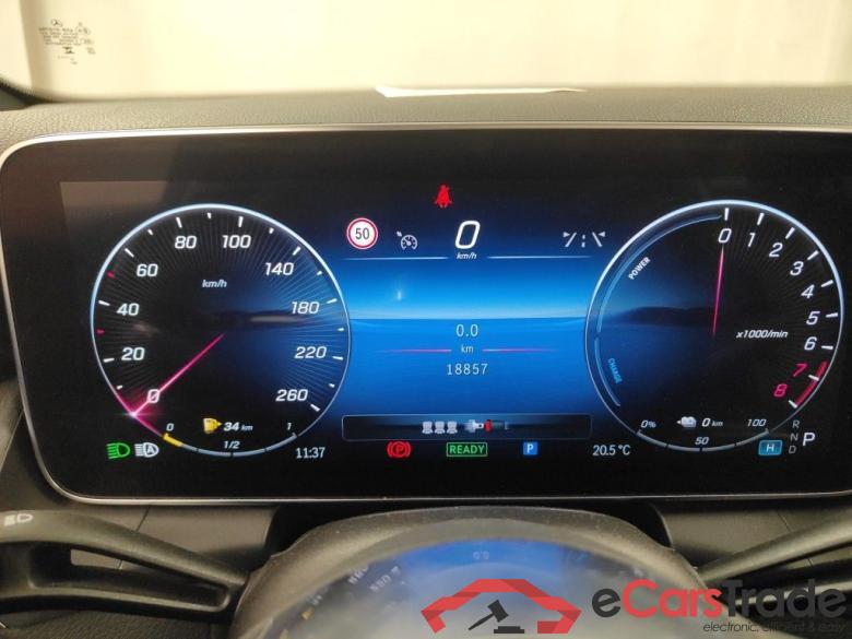 Mercedes-Benz GLC GLC 300 e 4MATIC Luxury Line 5d #6 Mercedes-Benz GLC GLC 300 e 4MATIC Luxury Line 5d #6