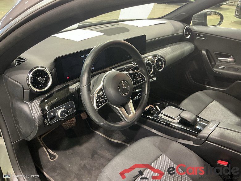 Mercedes CLA 180d SB Aut. LED-Xenon Widescreen Navi KeylessGo Klima PDC ... #6