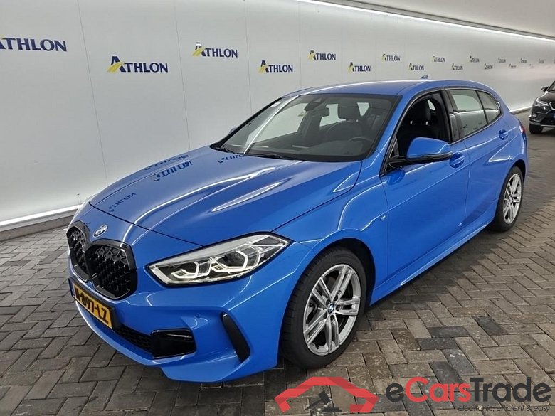 BMW 1-serie 118iA Business Edition 5D 100kW #1