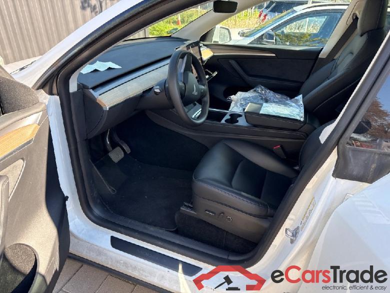 TESLA Model Y Long Range Dual Motor AWD 5d 378kW #4 TESLA Model Y Long Range Dual Motor AWD 5d 378kW #4