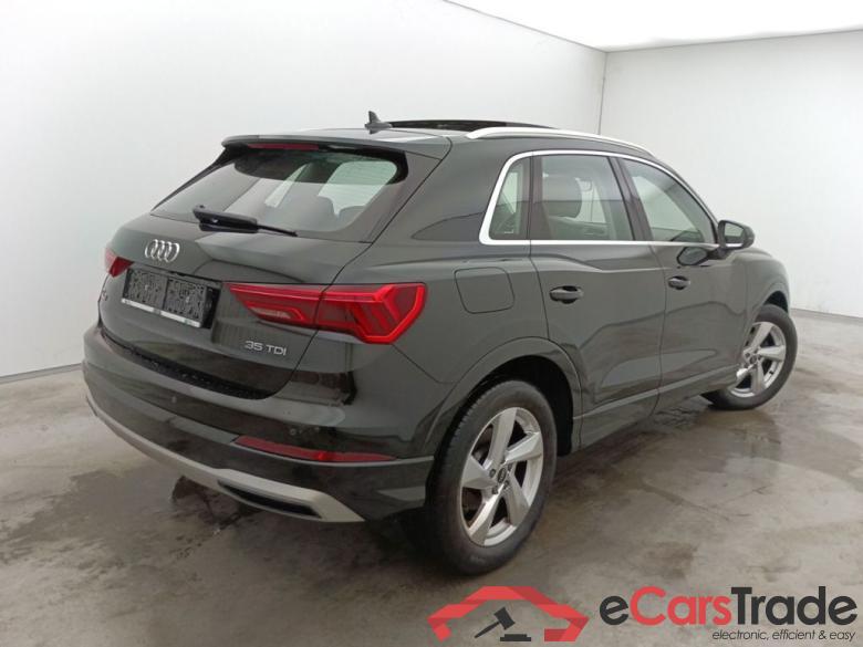 Audi Q3 35 TDI S tronic Advanced Business Editio 5d #2