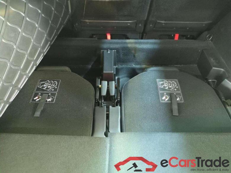 PEUGEOT 5008 1.2 PT BL. Executive #4