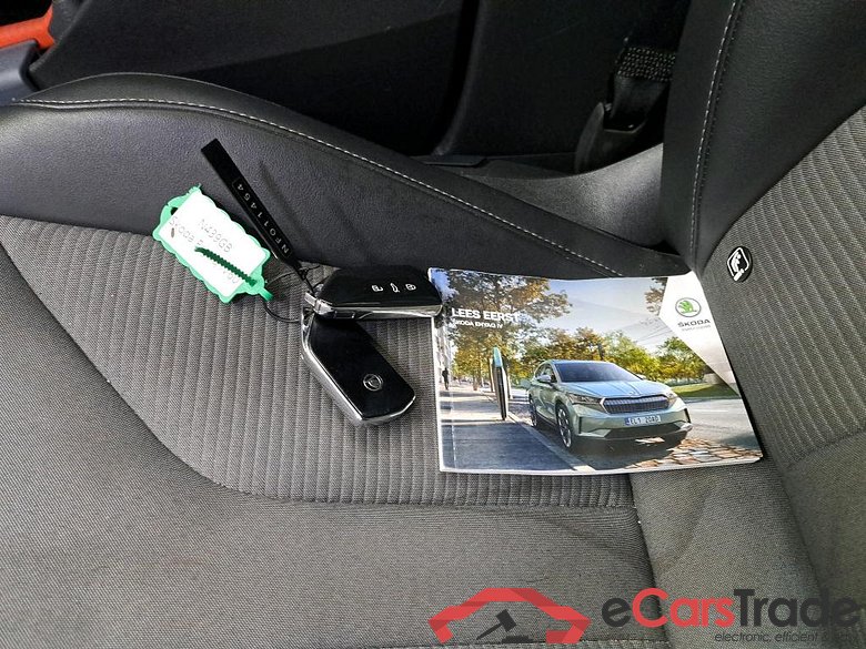 ŠKODA ENYAQ iV 60 5d + Pano #4