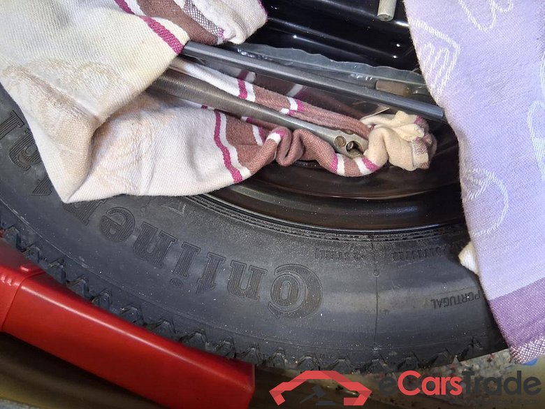 PEUGEOT 208 1.2i PureTech Allure (EU6.3) #5