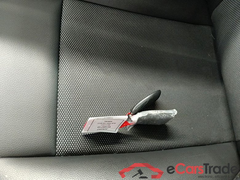 MERCEDES CLASSE GLB DIESEL (X247) GLB 200 d 150 Business Solution (EU6d-TEMP) 5d #4