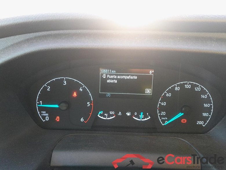 FORD Transit / 2013 / 4P / furgón 350 96kW L3H2 Van Trend FWD MHEV #5