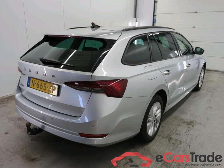 SKODA Octavia Combi 1.5 TSI G-TEC BnsEd. #2