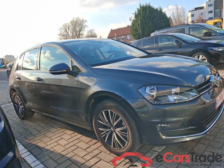 VOLKSWAGEN Golf VII Golf Comfortline 1.4 TSI BlueMotion Technology 92 kW (125 ch) 6 vitesses manuel #2