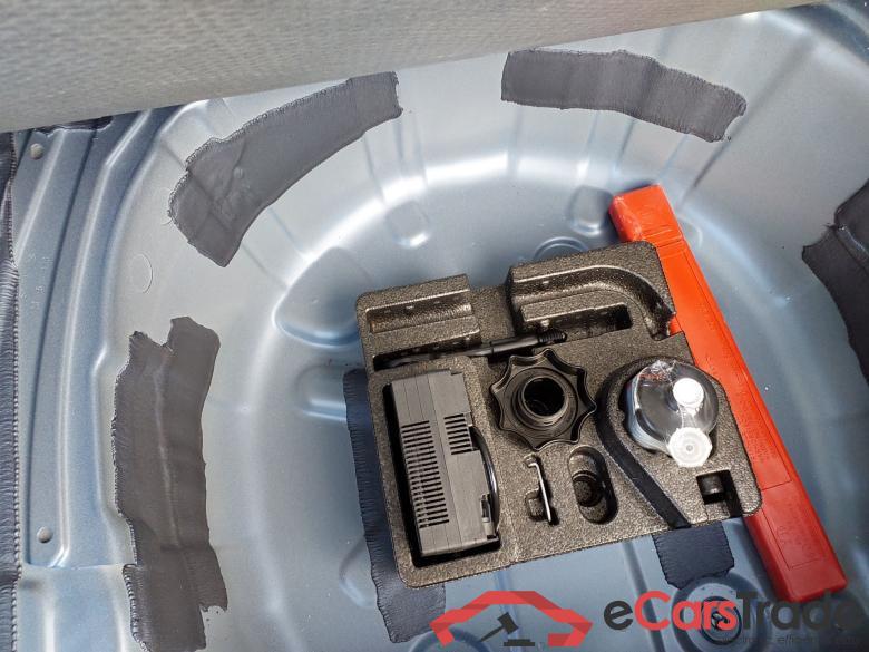 SEAT Arona 1.0 TSI 85 KW 115 CV DSG start stop special editio Style #6