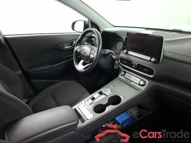 HYUNDAI Kona Comfort Smart Electric 64 kWh 5D #6