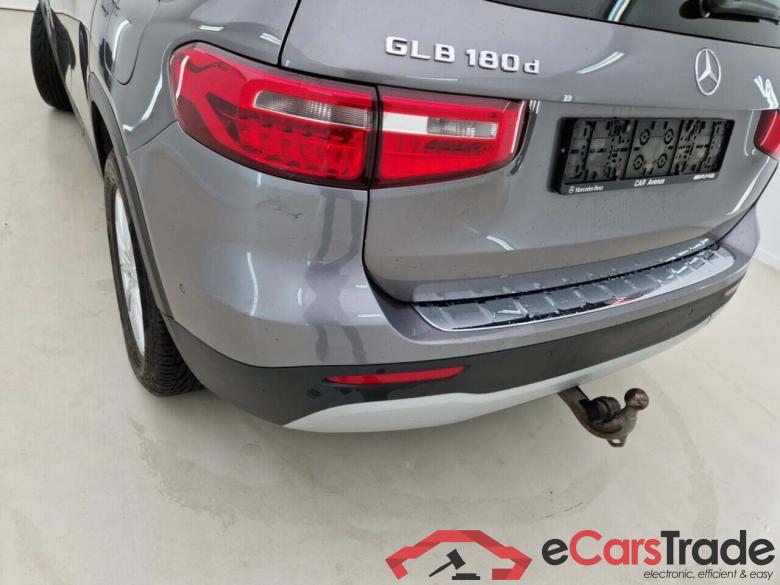 MERCEDES-BENZ GLB 180D BUSINESS SOLUTION DCT #6