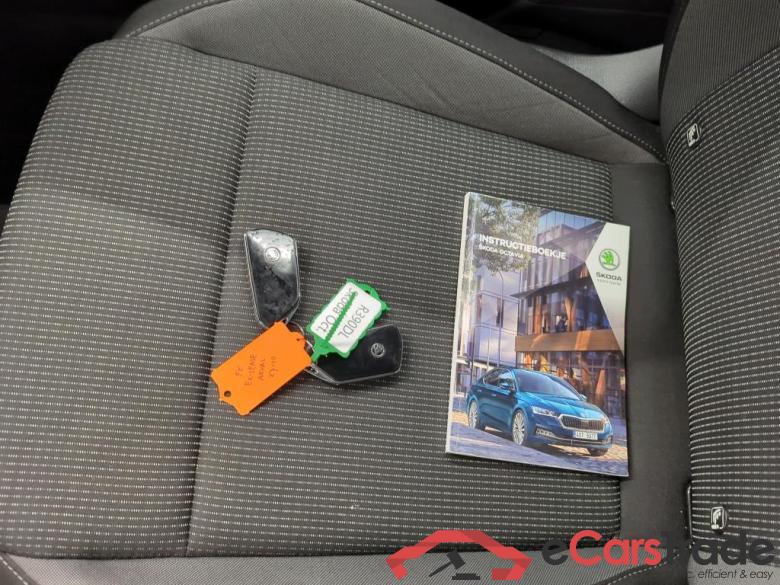 Škoda Octavia Combi 1.0 TSI Greentech Ambition 5d #4