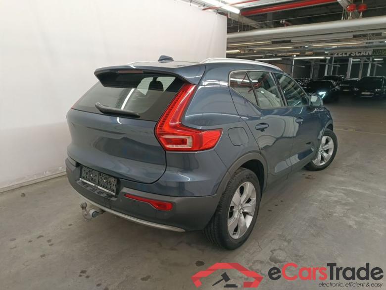 Volvo XC40 T3 Momentum Pro 5d #2