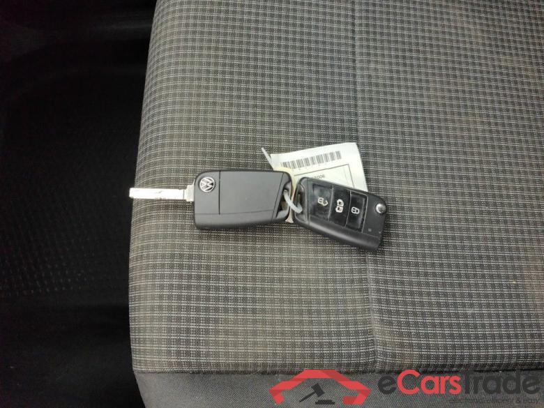 VOLKSWAGEN CADDY MAXI VAN DIESEL - 2021 2.0 TDi 102 5d #4