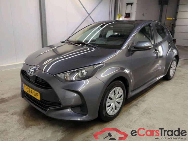 TOYOTA Yaris 1.5 Hyb. Active #1