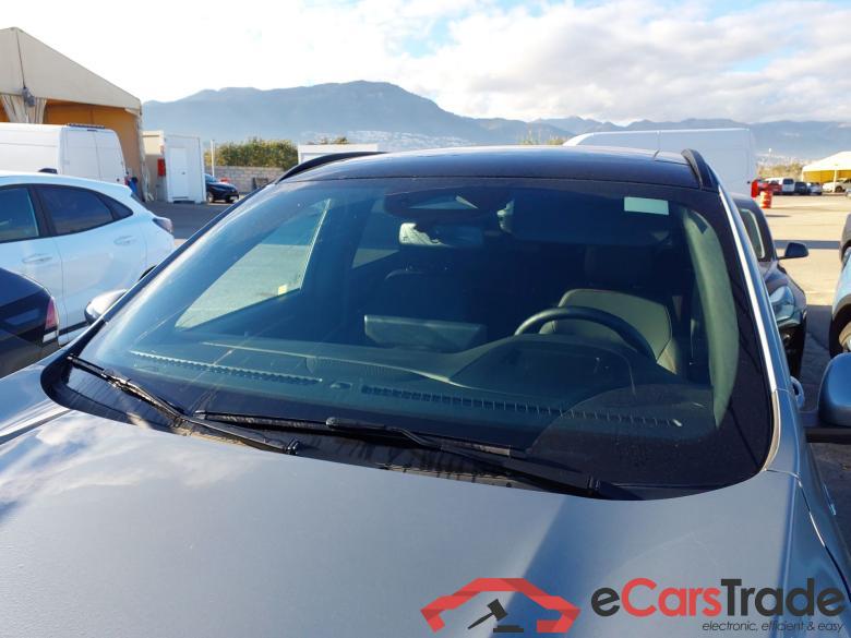 FORD Kuga 2.5 243CV Automático    St Line X (Pano) #6