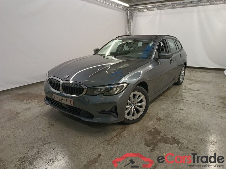 BMW 3 Reeks Touring 318dA (110 kW) 5d