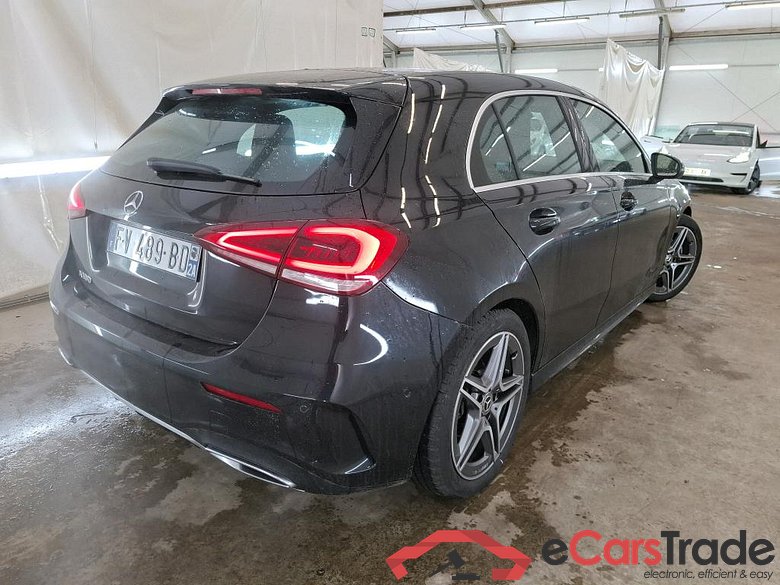 MERCEDES-BENZ Classe A Compact / 2018 / 5P / Berline A 180 AMG Line 7G-DCT #3