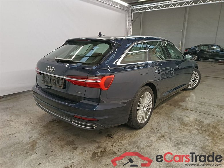 AUDI A6 AVANT DIESEL - 2018 45 TDi 231 Quattro Design tiptronic 4d Auto #2