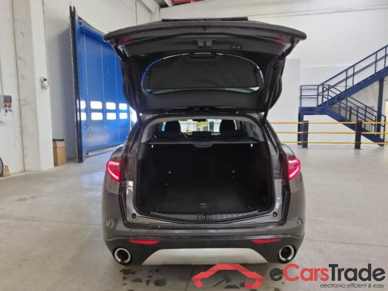 ALFA ROMEO STELVIO / 2017 / 5P / SUV 2.2 TURBO DIESEL 190CV AT8 Q4 BUSINESS #5