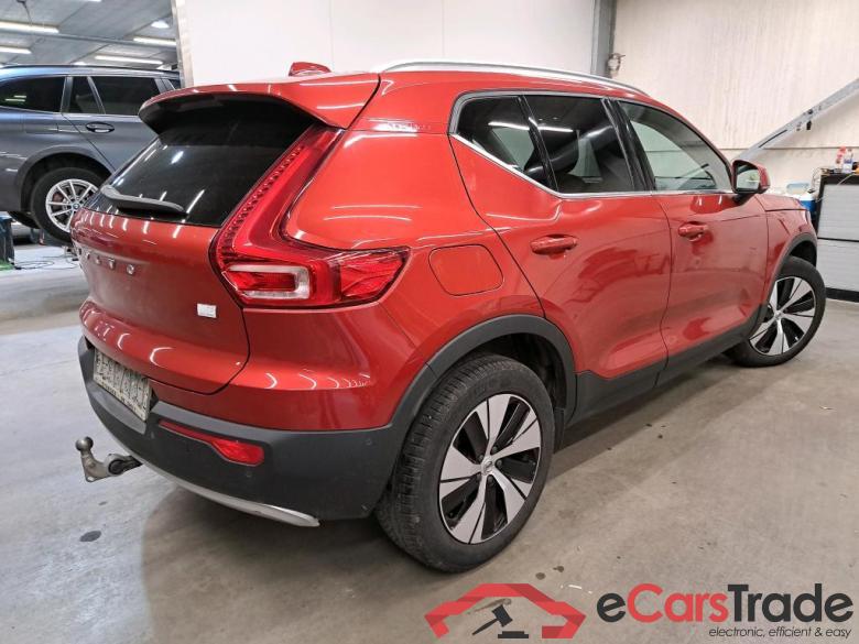 VOLVO - VOL XC40 T5 Recharge 261PK Geartronic Inscription Expr. With Luxury Seat & Protection Pack & IntelliSafe Surround & Electric Sunroof & Semi Auto Foldable Trailer hook & 360 Camera With Parking Assist * HYBRID * #2