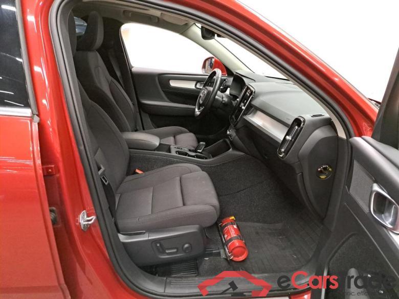 VOLVO - VOL XC40 T5 Recharge 261PK Geartronic Inscription Expr. With Luxury Seat & Protection Pack & IntelliSafe Surround & Electric Sunroof & Semi Auto Foldable Trailer hook & 360 Camera With Parking Assist * HYBRID * #3