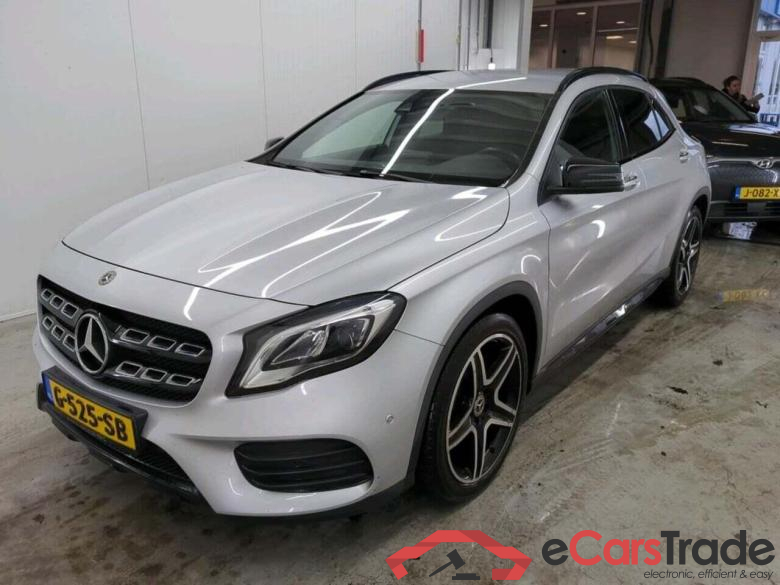 MERCEDES-BENZ GLA-klasse 180 Bns Sol. AMG Ltd