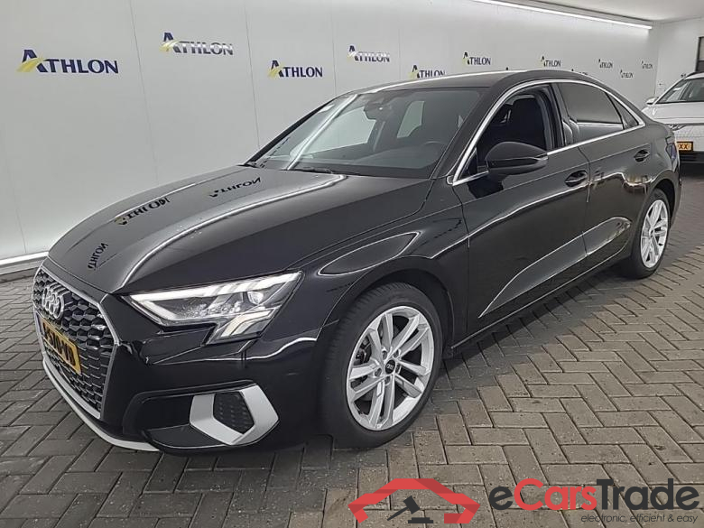AUDI A3 Limousine 35 TFSI S tronic Business edition 4D 110kW