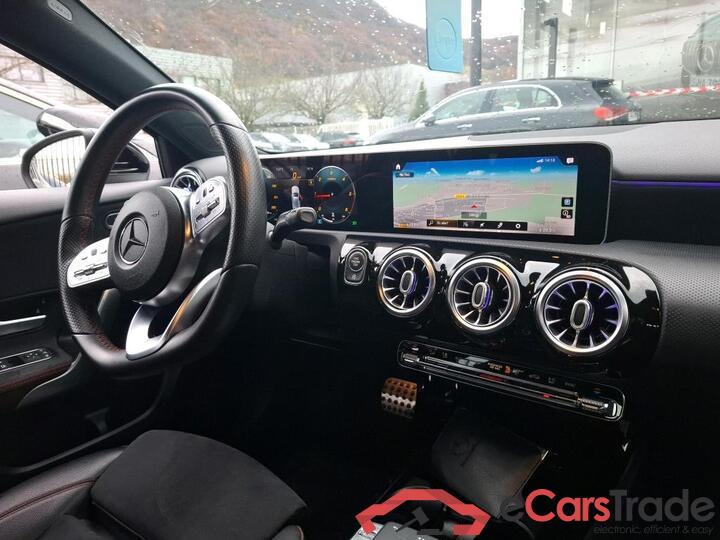 Mercedes-Benz A180d AMG Aut. LED-Xenon Widescreen Ambient Navi 1/2 Sport-Leather-Alcantara KeylessGo Klima PDC ... #5