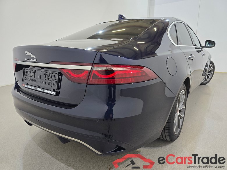 Jaguar XF 2.0 D200 Mild-Hybrid AWD Aut. LED-Xenon Sport-Leather Navi-Pro KeylessGo Camera Klima PDC ... #4