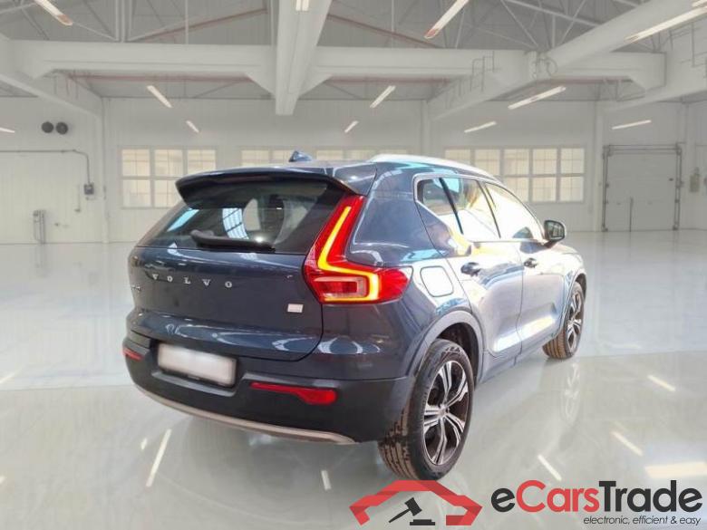 VOLVO XC40 / 2017 / 5P / SUV T5 PLUG-IN HYBRID AUTO RECHARGE INSCR. #2