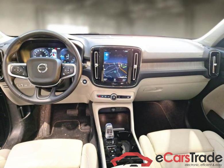 VOLVO XC40 / 2017 / 5P / SUV T5 PLUG-IN HYBRID AUTO RECHARGE INSCR. #3