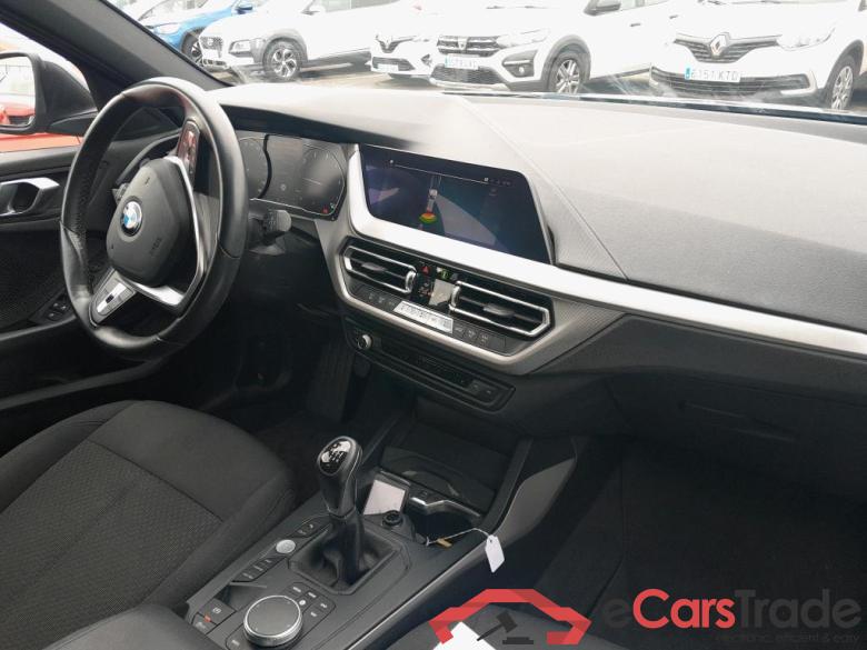 BMW Serie 1 / 2019 / 5P / berlina con portón 118i #3