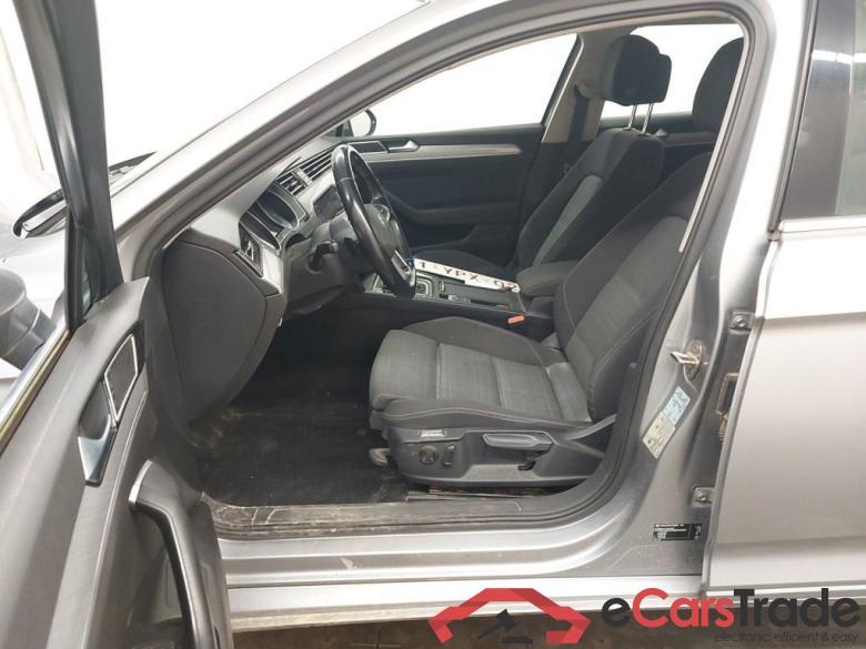 Volkswagen Passat Variant 2.0 TDI 90kW DSG Style Business 5d #3