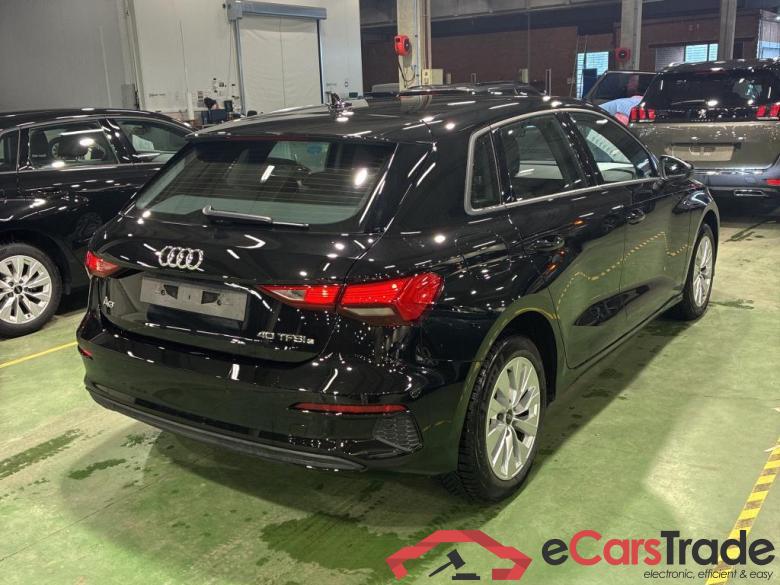 AUDI A3 SPORTBACK 1.4 40 TFSI E S TRONIC SPORTB ATTRACTION #4