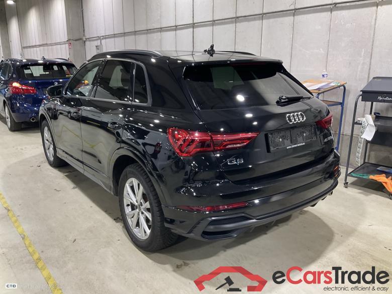 AUDI Q3 1.4 45 TFSI E S TRONIC S LINE #3