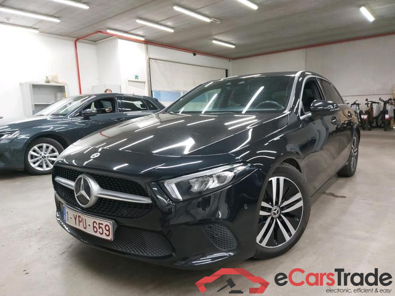 MERCEDES - MER A 180 d 116PK 7G-DCT Business Solution Luxury