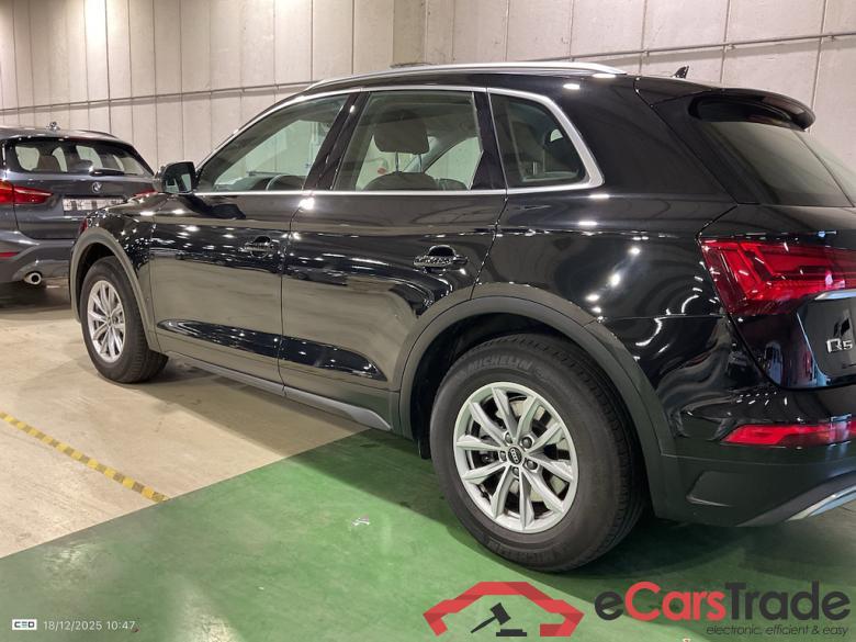 AUDI Q5 2.0 35 TDI S TRONIC BUS. ED. ATTRACTION #3