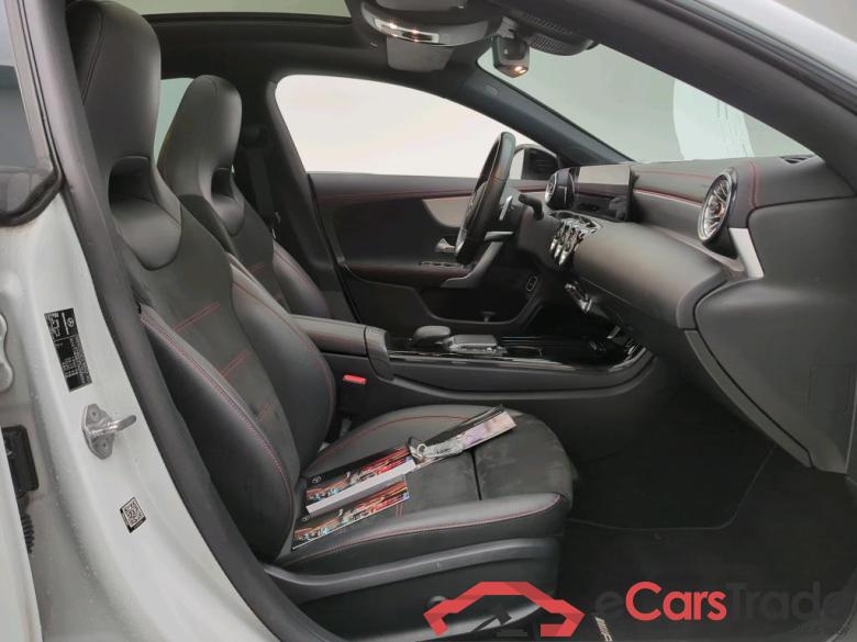 Mercedes-Benz CLA CLA 200 DCT Business Solution AMG 4d #3