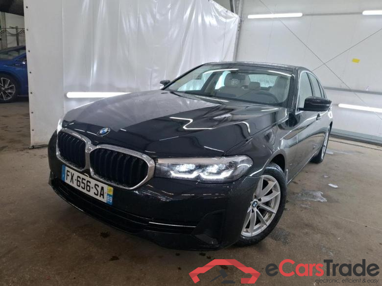 Série 5 / 2020 / 4P / Berline 520d 190ch Lounge BVA8 / BATTERIE HS