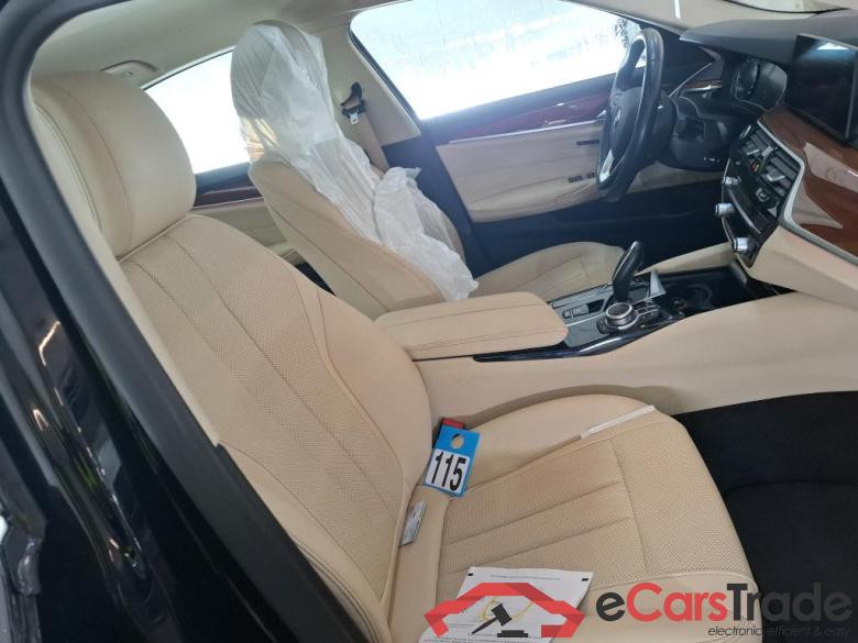 Série 5 / 2020 / 4P / Berline 520d 190ch Lounge BVA8 / BATTERIE HS #6