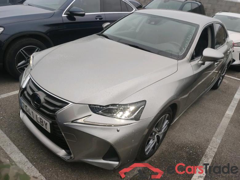 LEXUS IS / 2016 / 4P / sedán 2.5 300h Executive #1