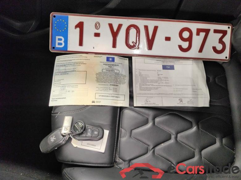 Peugeot 3008 Hybrid4 300 e-Auto8 GT 5d #4