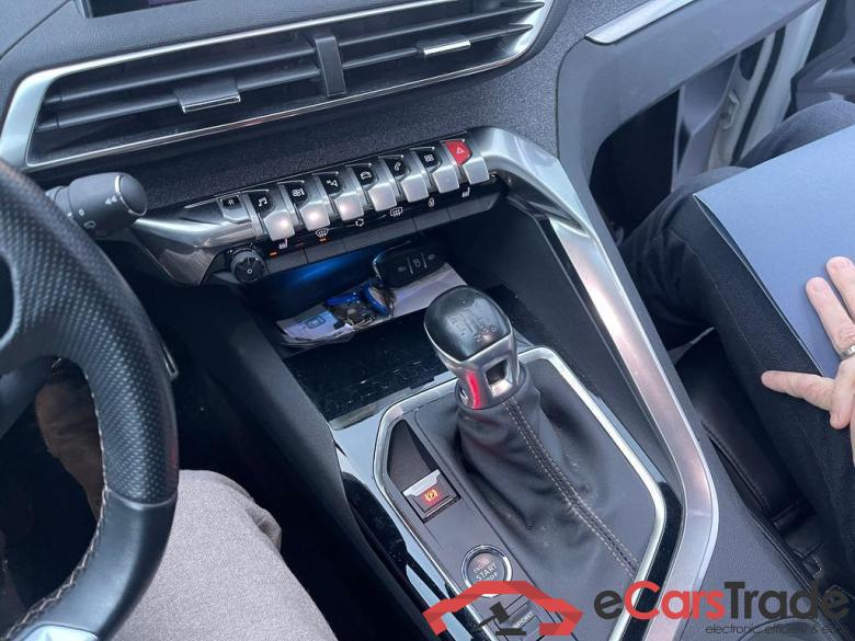 PEUGEOT 3008 1.2 PureTech GT Line (EU6.2) #5