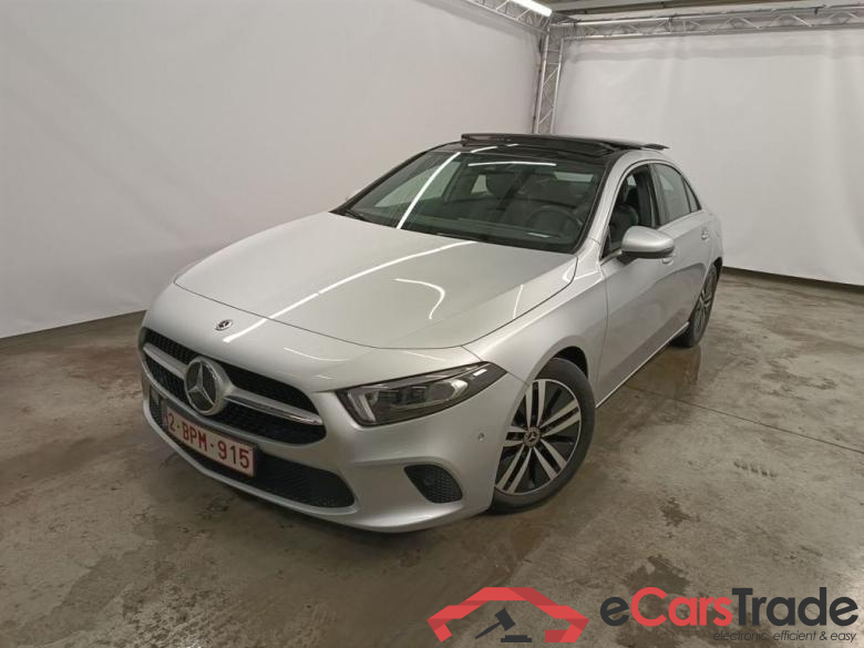 Mercedes-Benz A-Klasse Limousine A 200d Business Solution 4d